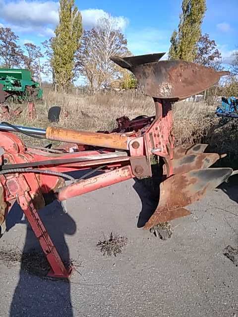 Плуг ПО-7 оборотний