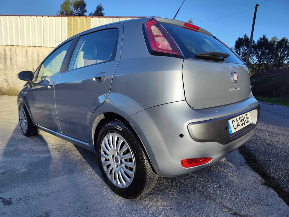 Fiat Punto Evo 1.4 16v Caixa de 6 vel. - 2010