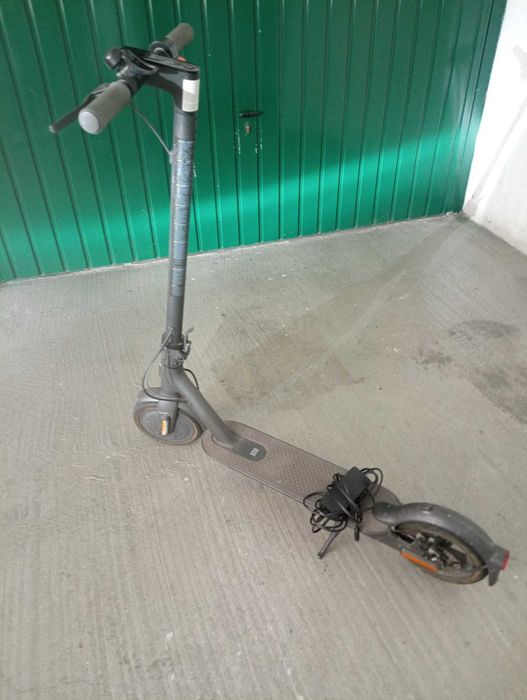 Trotinete Xiaomi Mi Electric Scooter Essential – Como Nova