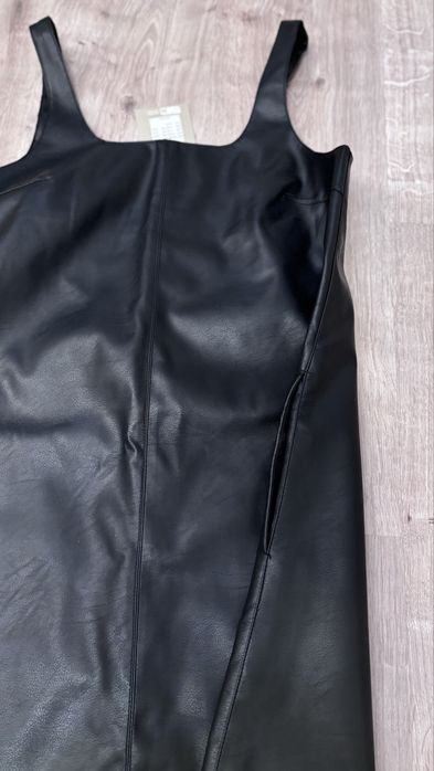 Плаття кожзам чорне