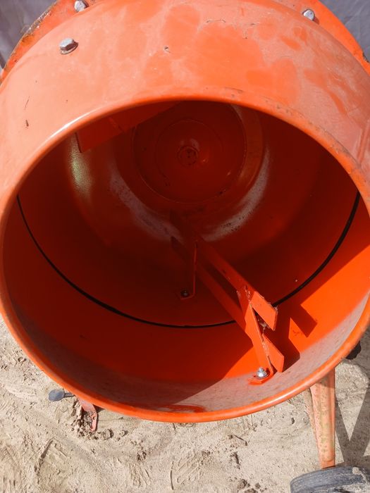 2 betoneiras de 135 litros ler descrição anúncio