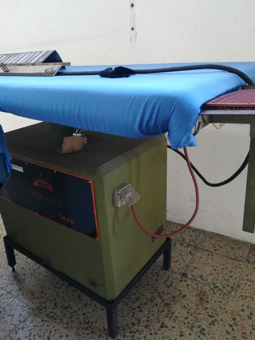 Mesa de Passar a Ferro Industrial (LER DESCRITIVO)