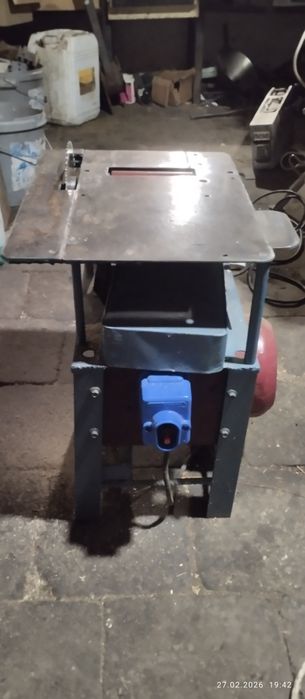 Станок деревообробний