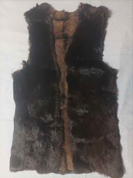 Жіноча желетка з кролика