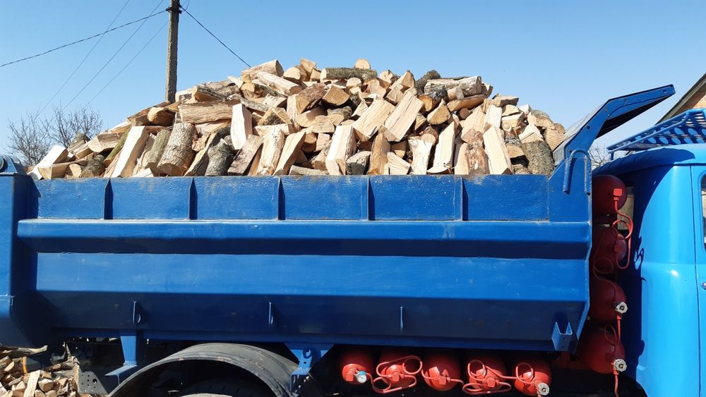 Дрова колоті рубані .