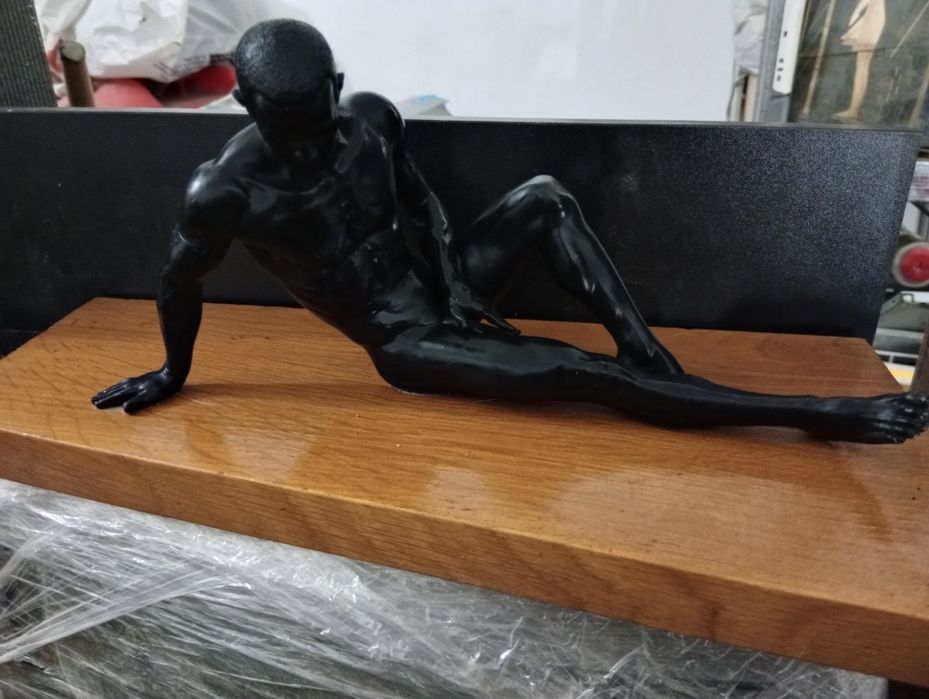 Продам статуетку