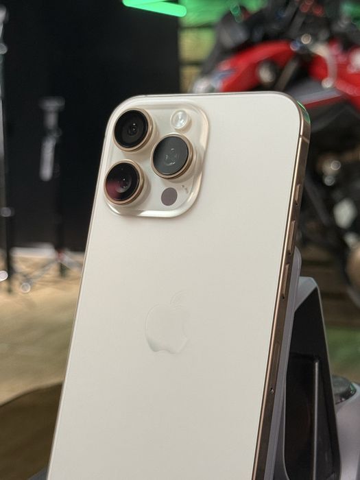 iPhone 16 Pro Max 512 GB Desert