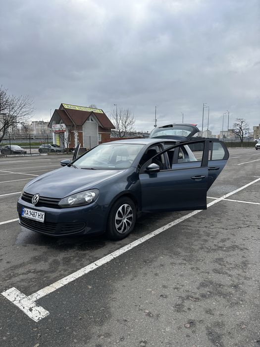 Volkswagen Golf VI(6)  2010