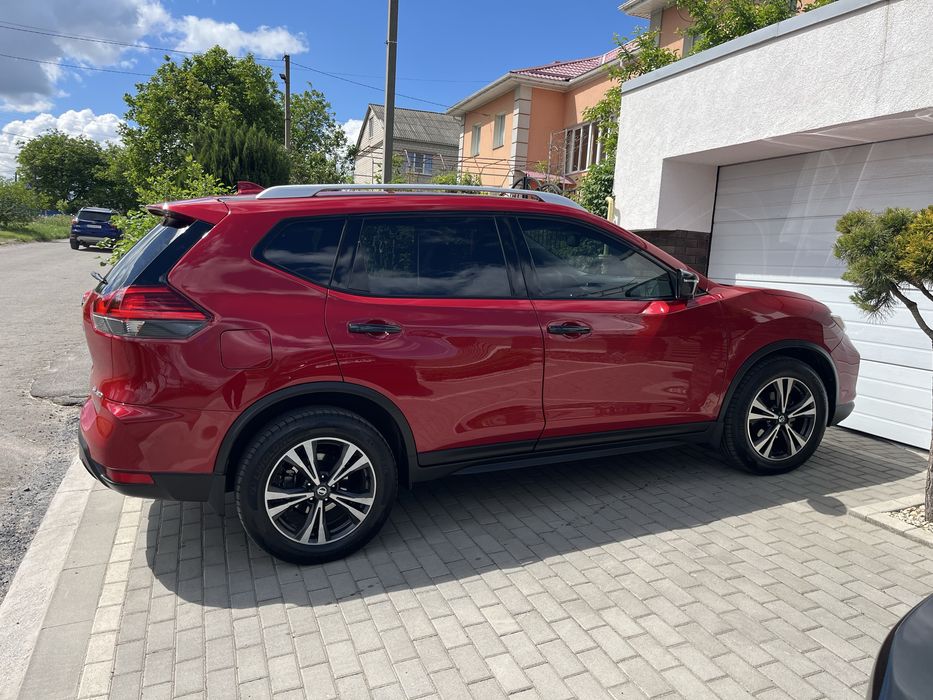 Продам Nissan Rogue