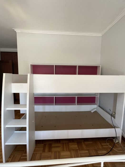 Beliche reversível com arrumação