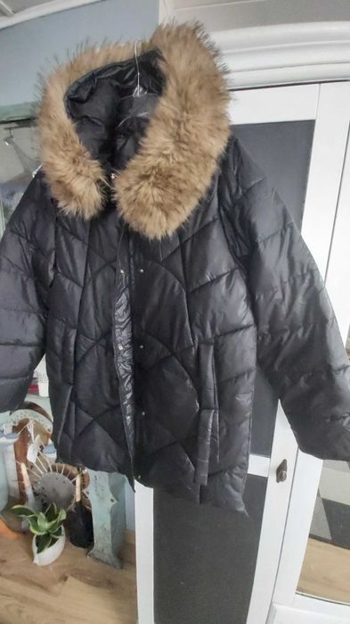 Kurtka pikowana kaptur futerko