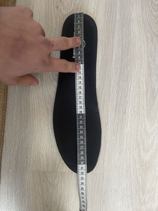 Кросівкі чорні розмір 49