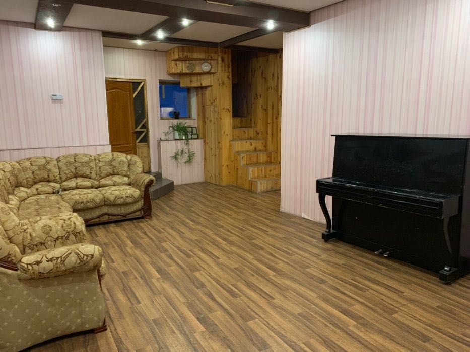 100 грн. в сутки / 400 грн неделя Хостел Киев М. Демеевская Автовокзал