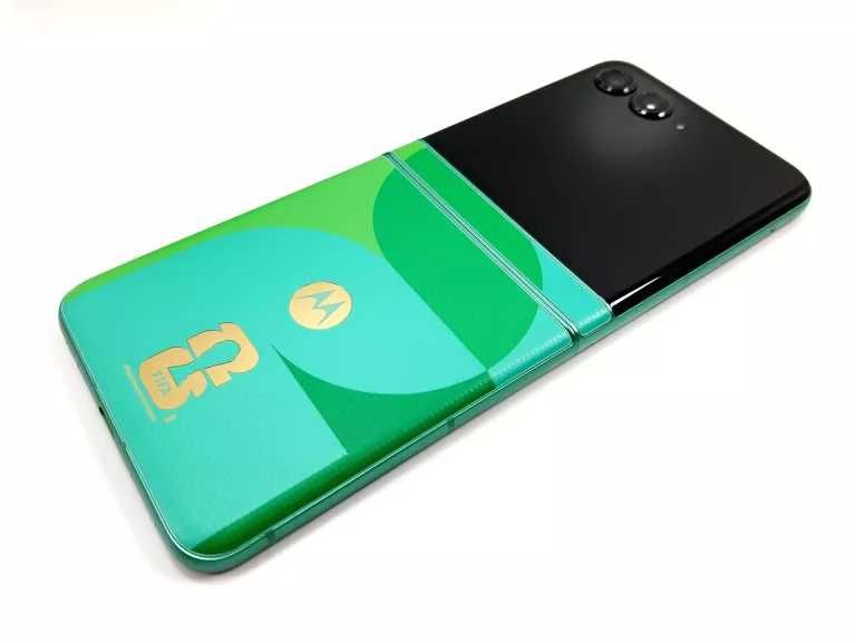 Motorola razr 2025 FIFA world cup 26 edition xt2553-3 komplet
