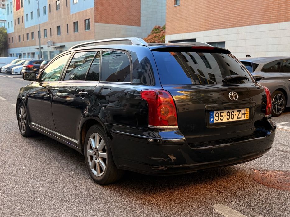 Toyota avensis sw — photo 4