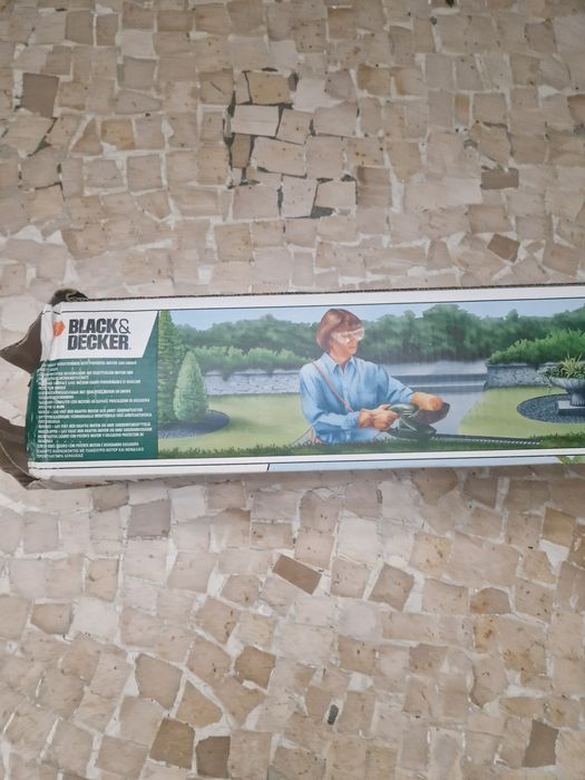 Corta sebes Black & Decker Torres Vedras (São Pedro, Santiago, Santa