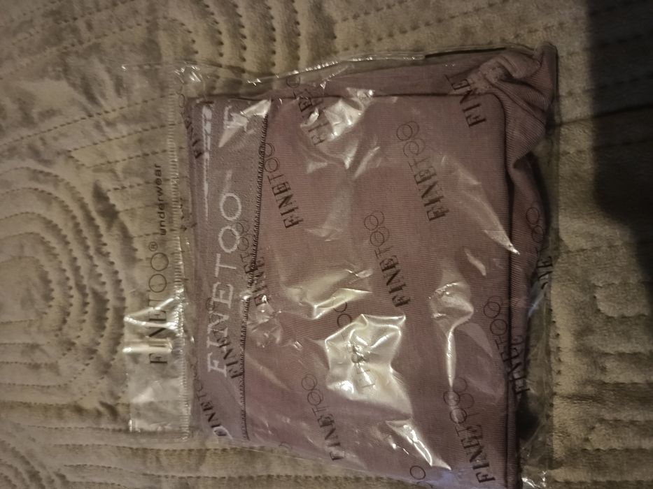 Majtki damskie XL prążkowane 4 sztuki