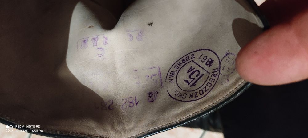 Buty oficerki milicyjne.