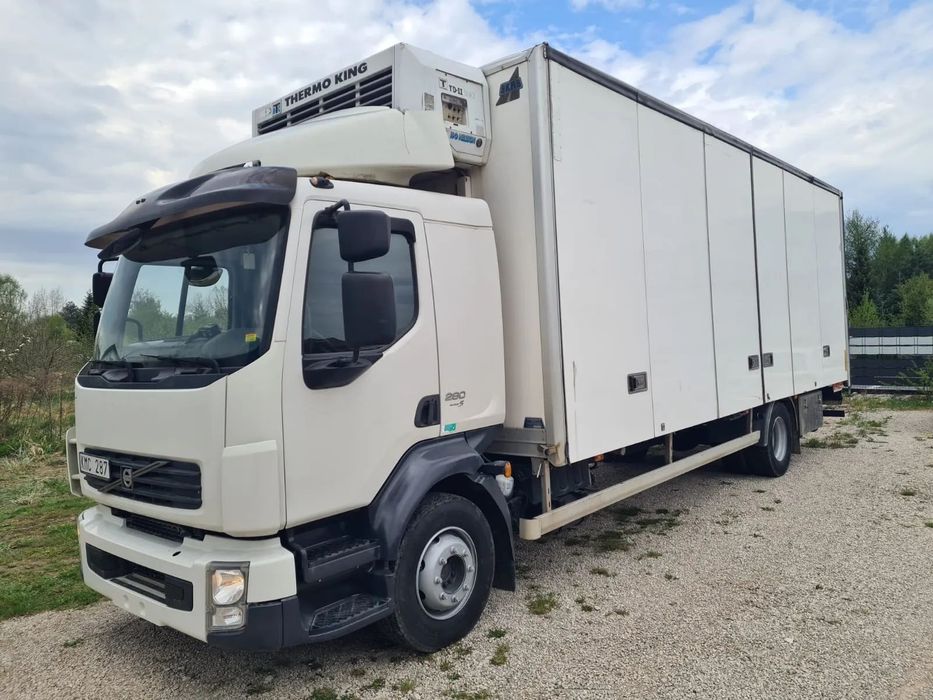 Volvo FL 280 CHŁODNIA THERMOKING OTWIERANY BOK DMC 16TON EURO5  bardzo dobry stan bez wkładu finansowego w ofercie scania volvo Merced