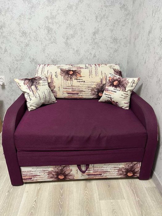 Диван - малютка .