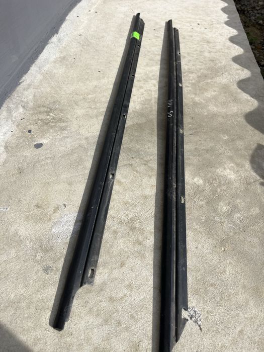 Уплотнитель окна golf 5