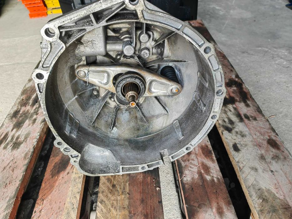 Caixa de velocidades Manual BMW Serie 1 /3/4/ 116/118 /318 GS6-17 DG