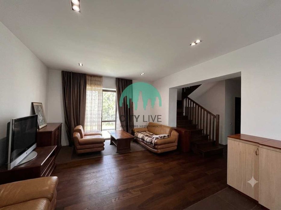 Rental of a Modern Two-Storey House in the Center photo 1