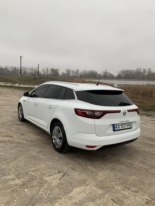 Продается Рено Меган 4 1.5 диз мех 6