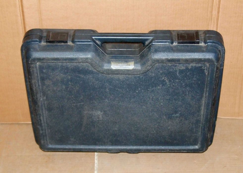 Walizka plastikowa 56 x 43 x 13