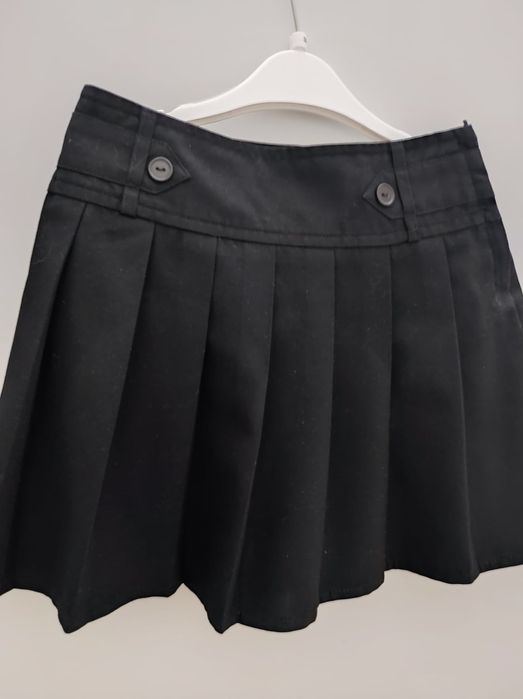 Elegancka , plisowana spódniczka , idealna jako strój galowy