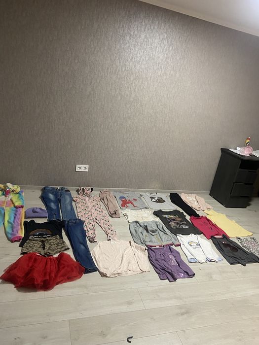 Одяг для дівчинки