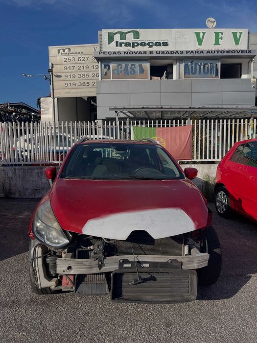 RENAULT CLIO IV CARRINHA 2013 PARA PEÇAS
