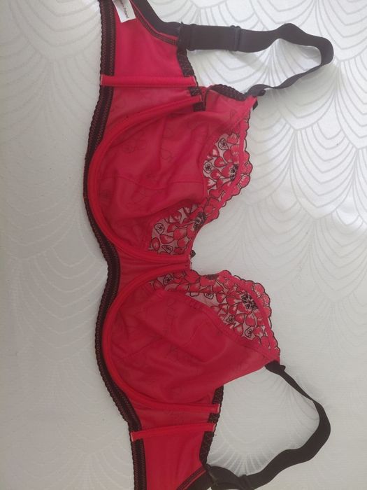 Biustonosz Nessa 65L