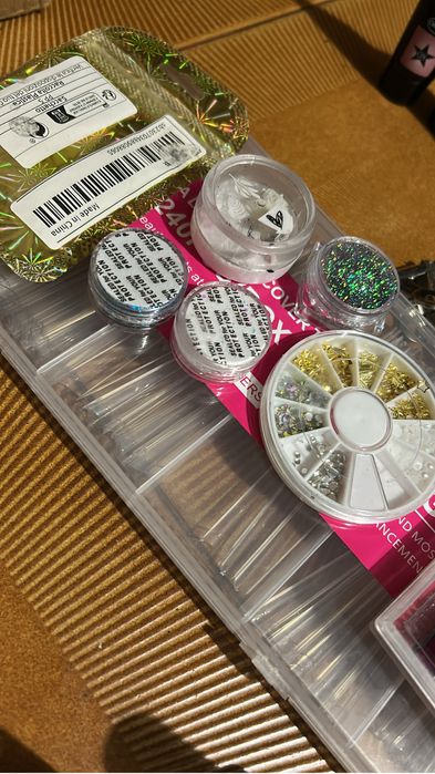 Vendo kit unhas gel POR FAVOR LER TODO O ANUNCIO!