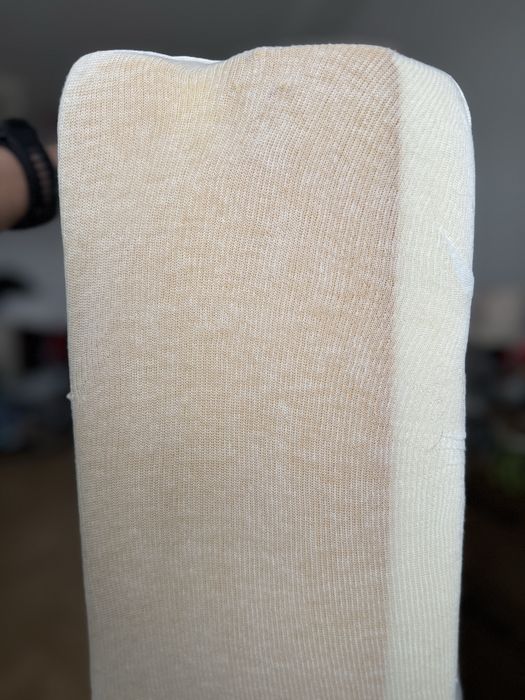 Матрас, ліжко, сон