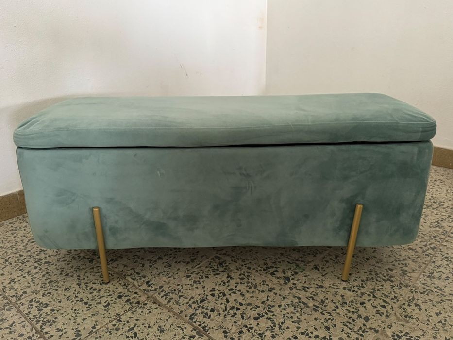 Banqueta com arrumação