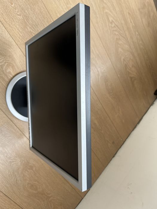 Монітор Samsung SyncMaster 740N