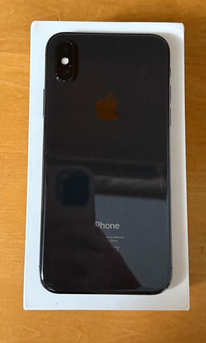 iPhone X 64GB como novo.