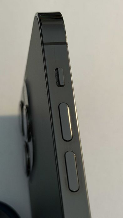 Iphone 12 Pro 256 GB idealny z oryginalnym silikonowym etui apple