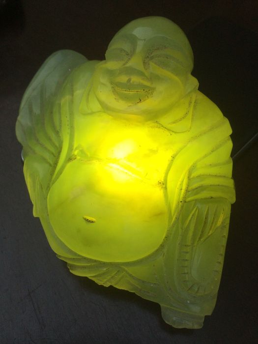 Buda Jade Imperial base madeira exótica China séc XIX 14 cm