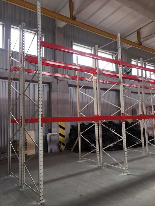 Палетні стелажі/консольні/з полицями 4 т. Паллетные стеллажи, полочные