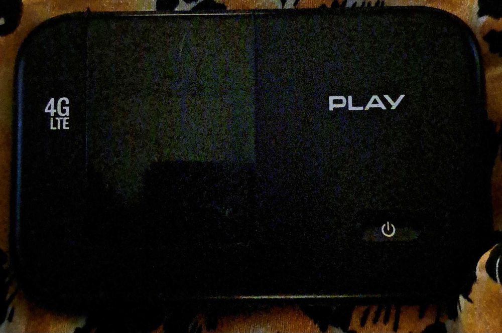 Router Huawei E5372s-32 WiFi b/g/n 3G/4G HSPA+/LTE (czarny)