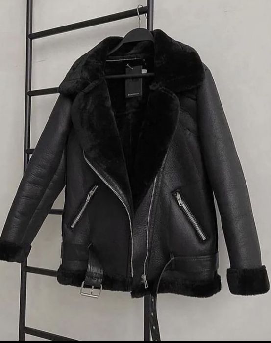 Дублянка жіноча чорна Нова