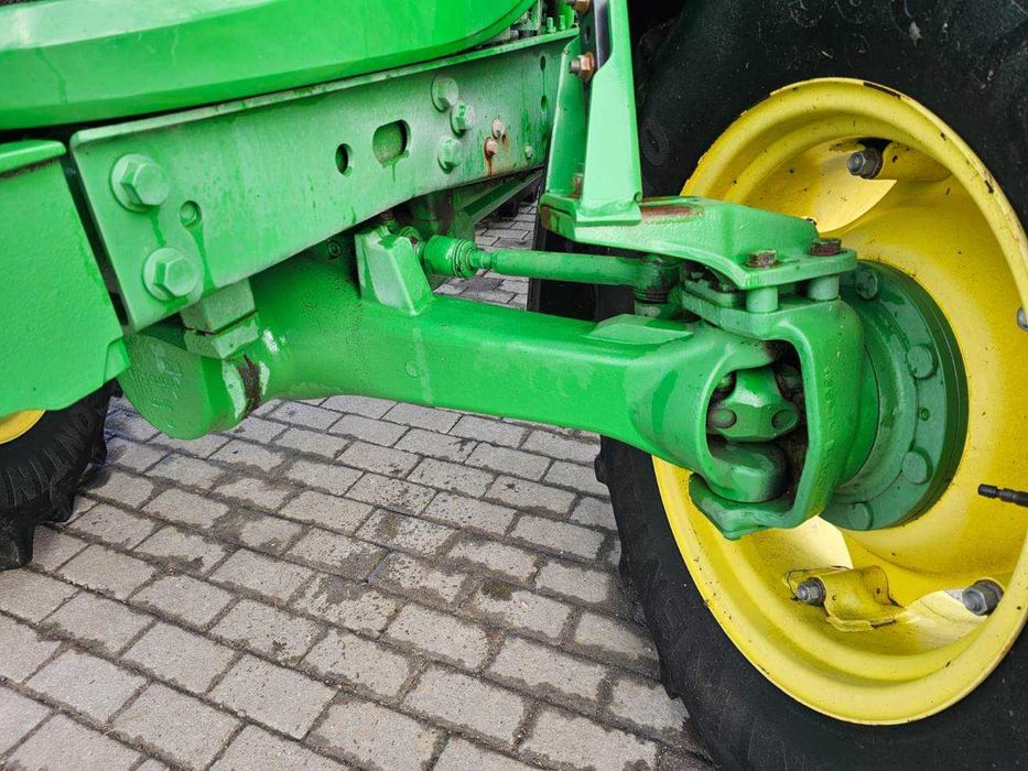 Ciągnik John Deere 5090 M ,  4721 h , 2011 rok. JD 5090M