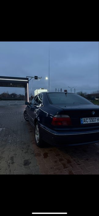 Продам BMW e39 523і