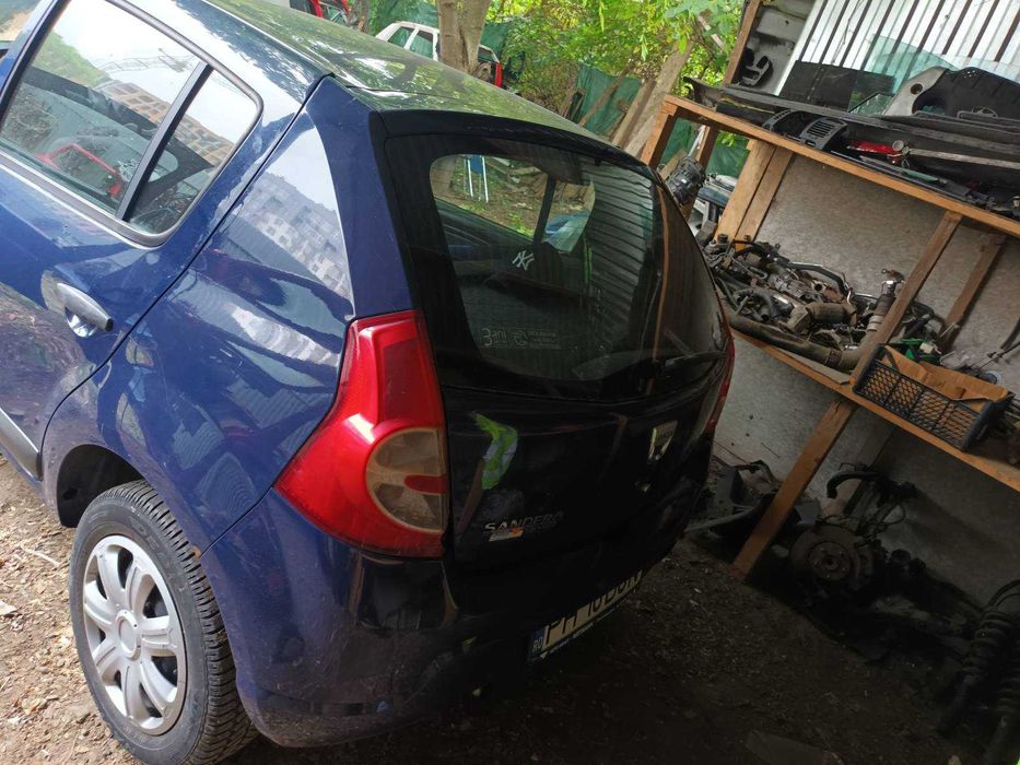 Крышка багажника Dacia Sandero / Ляда Дача Сандеро  logan mcv