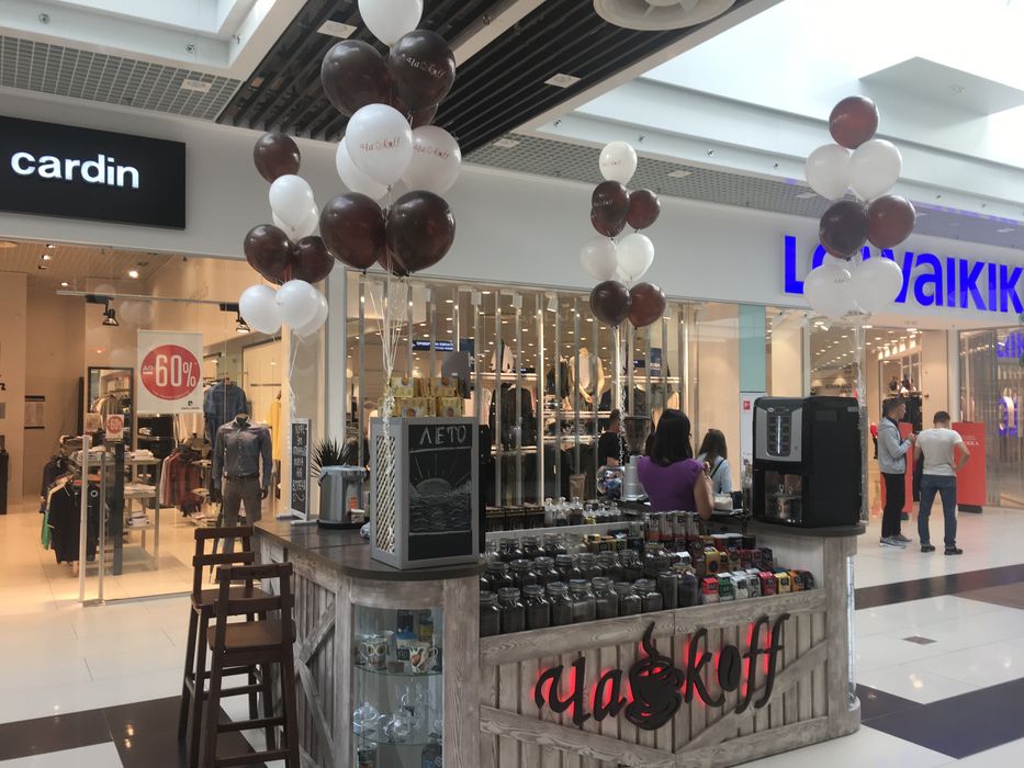 Продам торговую мебель