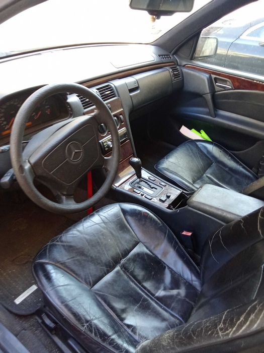 Carro Mercedes E280 GPL