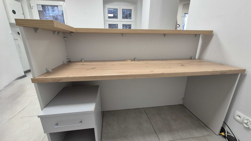 Lada recepcyjna z kontenerem, Egger, stan b. dobry