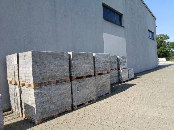 Kostka brukowa z rozbiorki mało uzywana  1500m2
